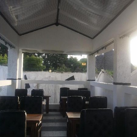 Peacock Park Hotel Ukunda Esterno foto