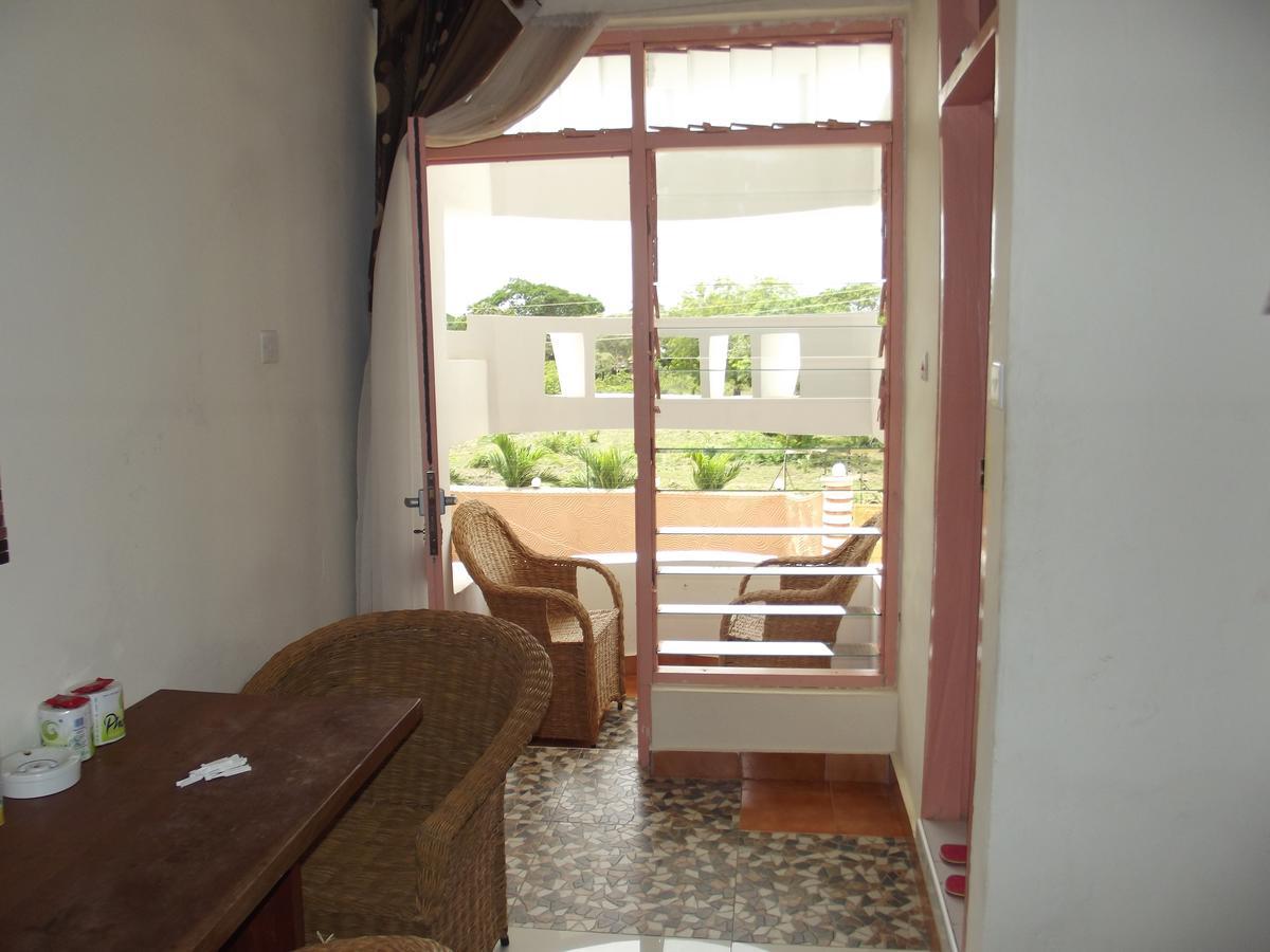 Peacock Park Hotel Ukunda Esterno foto