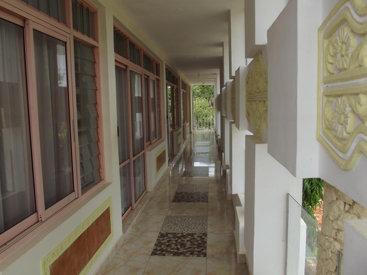Peacock Park Hotel Ukunda Esterno foto