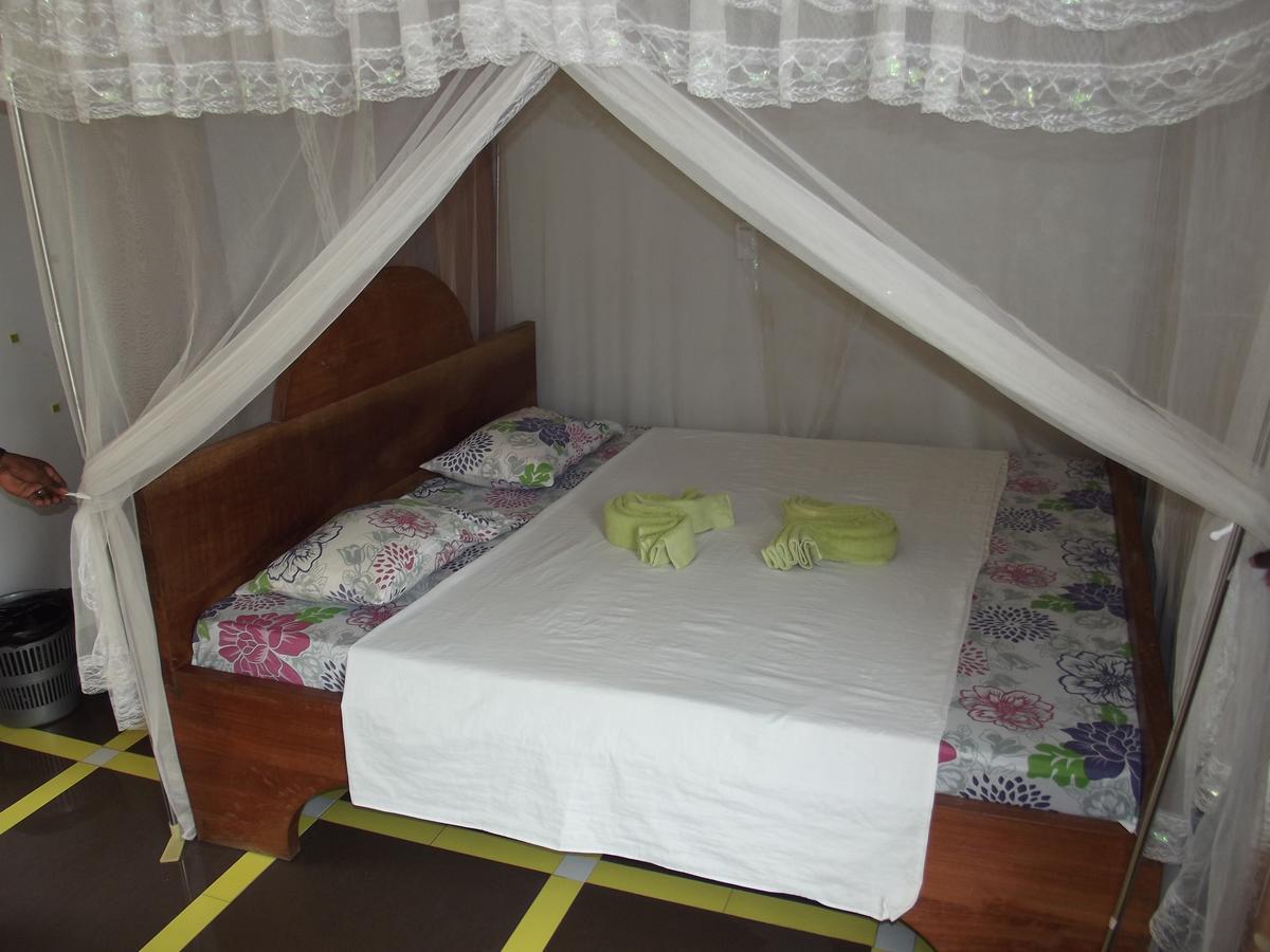 Peacock Park Hotel Ukunda Esterno foto