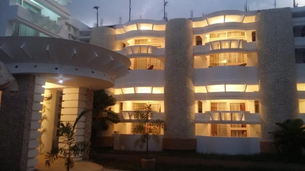 Peacock Park Hotel Ukunda Esterno foto