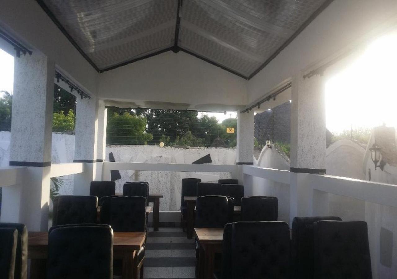 Peacock Park Hotel Ukunda Esterno foto